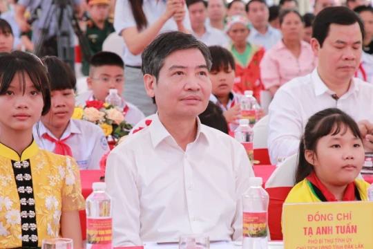 Đắk Lắk sẵn sàng khởi công thêm trường phổ thông nội trú liên cấp ở biên giới