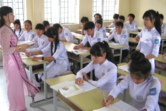 Tính thời gian giữ hạng của giáo viên