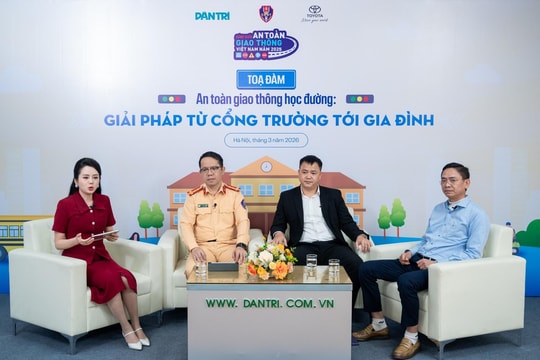 Từ cổng trường tới gia đình: Chung tay vì an toàn giao thông học đường