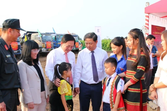 Kỳ vọng từ ngôi trường liên cấp nơi vùng biên Ea Bung