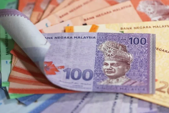 Malaysia cảnh báo bẫy đổi tiền online