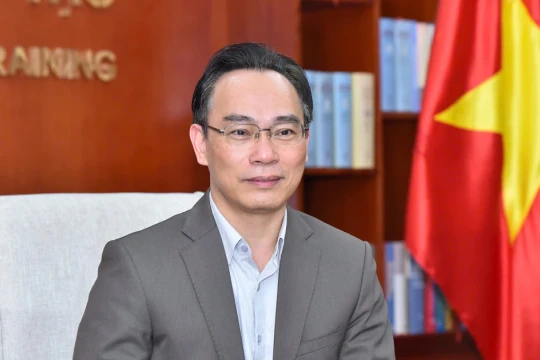 Quyền Bộ trưởng Bộ GD&ĐT Hoàng Minh Sơn trúng cử đại biểu Quốc hội khóa XVl