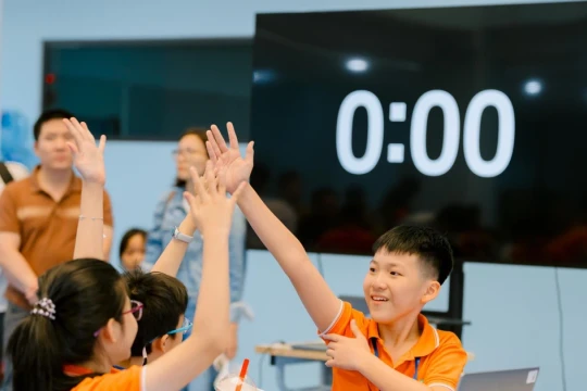 Giải thưởng AI & Robotics 7 tỷ đồng thu hút gần 6.000 học sinh tranh tài