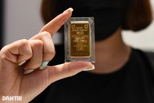 Giá vàng tăng trở lại sau khi sụt hơn 7 triệu đồng/lượng