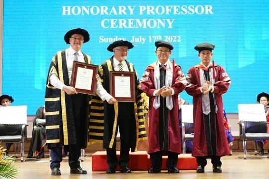 Không dùng danh hiệu 'danh dự' thay học hàm, học vị: Bảo vệ chuẩn mực học thuật