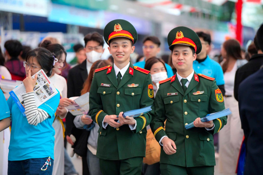 Bộ Quốc phòng lần đầu tổ chức kỳ thi đánh giá năng lực