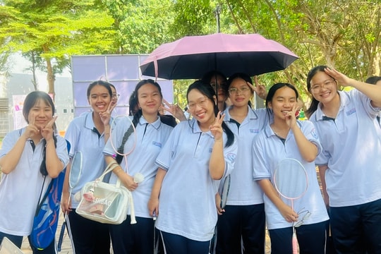 Kỳ thi lớp 10 “gắt” chưa từng có tại TPHCM diễn ra thế nào?