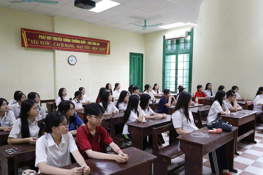 'Bệnh thành tích' trong giáo dục: Những con số đẹp và khoảng trống đáng lo