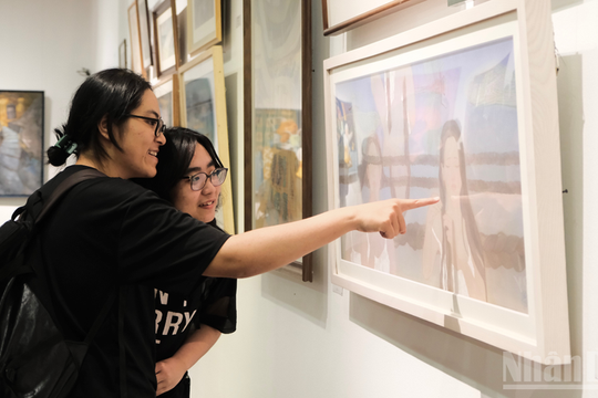 Trưng bày gần 200 tác phẩm mỹ thuật của các nghệ sĩ trẻ