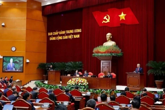 Thông báo Hội nghị lần thứ 2 Ban Chấp hành Trung ương Đảng khóa XIV