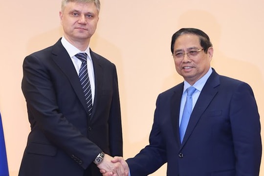 Thủ tướng: Kết nối đường sắt Việt Nam - Nga có vai trò chiến lược