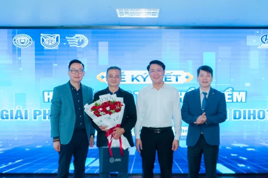 Sinh viên du lịch có cơ hội nắm giữ 'tấm vé' công nghệ tỷ đồng