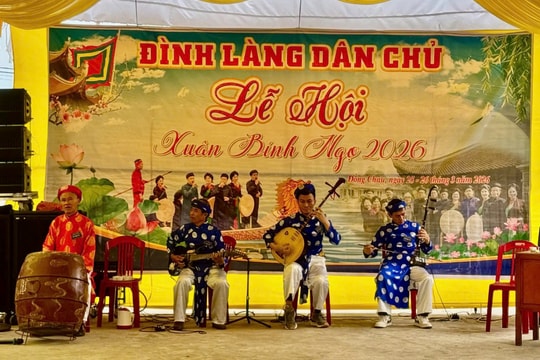 Lễ hội đình làng – Không gian giáo dục văn hóa trong xây dựng nông thôn mới