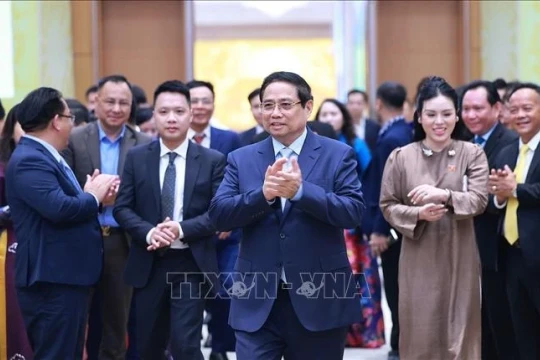 Thủ tướng chủ trì Hội nghị Doanh nghiệp góp phần vào tăng trưởng hai con số