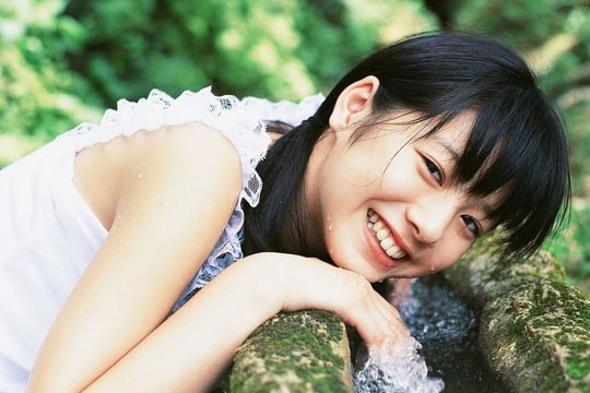 Không cần đẹp xuất sắc, 3 con giáp nữ này vẫn TỎA SÁNG nhất năm 2026, lắm người thương kẻ nhớ!