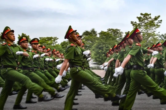 Hà Nội hỗ trợ mỗi người thuộc lực lượng vũ trang, Toà án, Viện kiểm sát từ 2,5 đến 5 triệu đồng/tháng