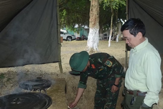 Chạm vào ký ức qua 'bữa cơm chiến sĩ'