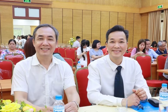 Yêu thương con đúng cách dựa trên sự hiểu biết của cha mẹ