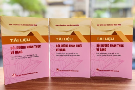 Hành trang lý luận mới cho người ưu tú vào Đảng