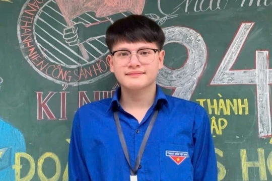 Cú bứt phá giành 1.530 SAT của nam sinh không học trường chuyên