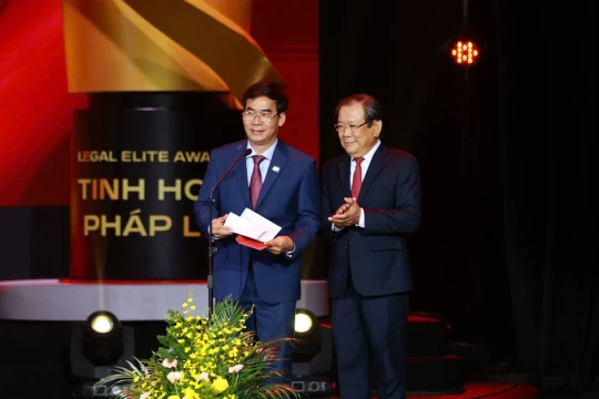 Giải thưởng 'Tinh hoa Pháp lý 2026' vinh danh 4 cá nhân tiêu biểu ngành luật