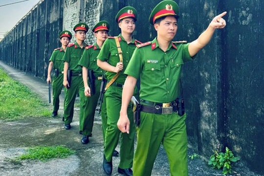 Các cán bộ, chiến sĩ thuộc diện này sẽ nhận được khoản hỗ trợ 5 triệu đồng/tháng từ 1/4