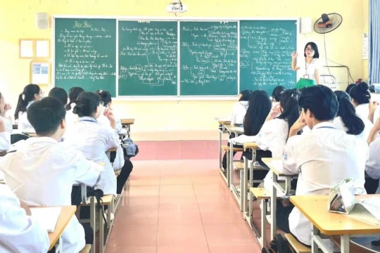 Chinh phục đề thi tốt nghiệp THPT: Mang 'hơi thở cuộc sống' vào bài giảng