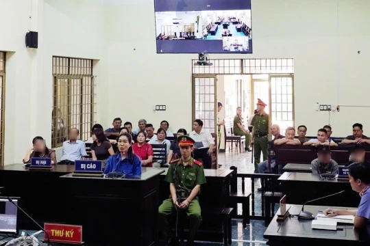 Đắk Lắk: Trộm 1 cây vàng đi bán lấy tiền tiêu, nữ giúp việc lãnh án gần 4 năm tù