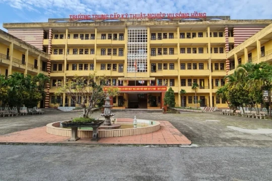 Phú Thọ: Tiếp nhận toàn bộ CB, GV trường Trung cấp Sông Hồng sau sáp nhập