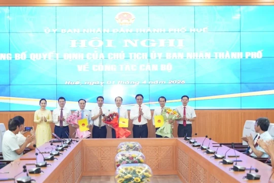 TP Huế điều động, bổ nhiệm nhiều cán bộ chủ chốt