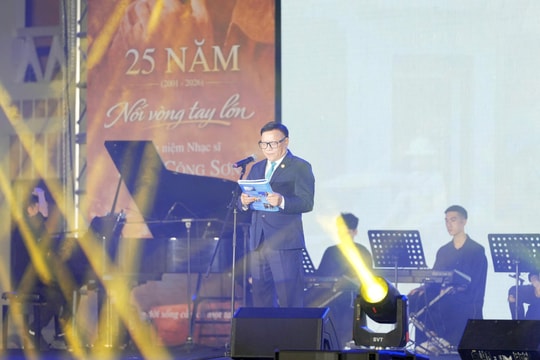 Giai điệu Trịnh giữa lòng Hà Nội: "Nối vòng tay lớn" đêm nhạc của ký ức và kết nối