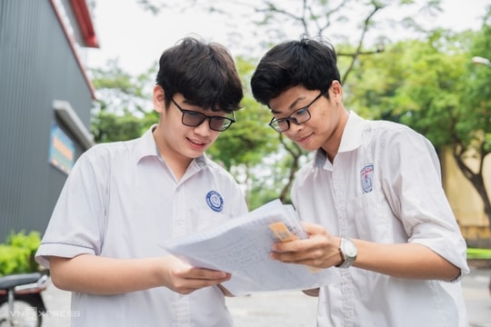 Học sinh Hà Nội tính được tỷ lệ chọi trước khi chốt nguyện vọng lớp 10