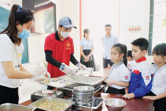 Bắc Ninh kiểm tra đột xuất bếp ăn tập thể trường học