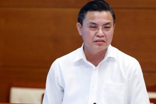 Cục trưởng Cục Môi trường Hoàng Văn Thức bị khởi tố về 2 tội danh