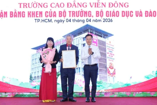 Trường cao đẳng ngoài công lập đầu tiên đón nhận danh hiệu trường chất lượng cao