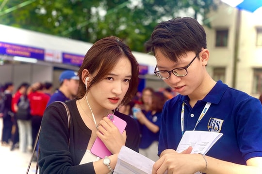 Vừa tốt nghiệp, có sinh viên thu nhập hàng trăm triệu đồng