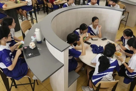 Singapore tái thiết kế nhà ăn trường học