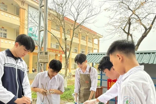 Xây dựng trường học không khói thuốc: Phát huy tính tự giác