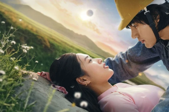 Phim 'Hẹn em ngày nhật thực': Từ những dòng review cảm xúc đến ngôi đầu phòng vé