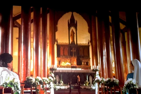 ‘Hẹn em ngày nhật thực’ bội thu ngày lễ Phục sinh