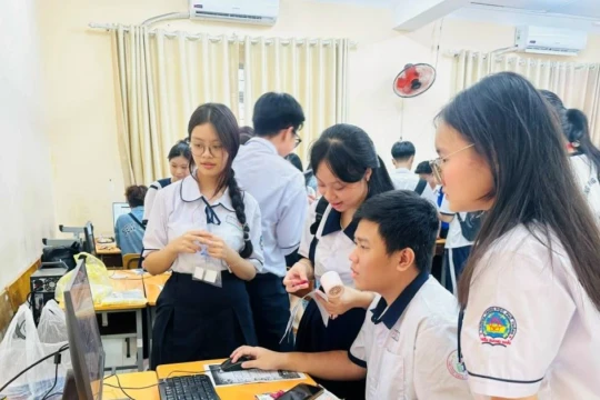 Học sinh vững tin chọn nguyện vọng qua 'Tour học đường'