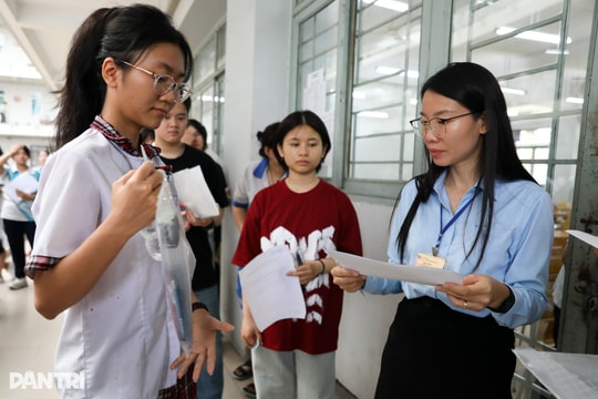 Gần 140.000 thí sinh tranh “vé sớm” vào đại học ở kỳ thi đánh giá năng lực