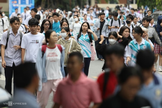 Thí sinh nói đề thi đánh giá năng lực 'khó gấp rưỡi' đề mẫu