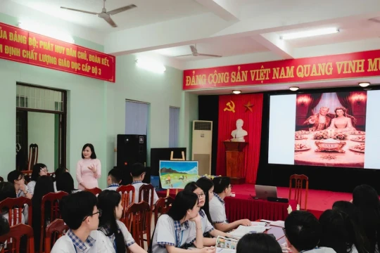 Làm mới cách dạy và học Ngữ văn bằng tích hợp tiếng Anh và STEM