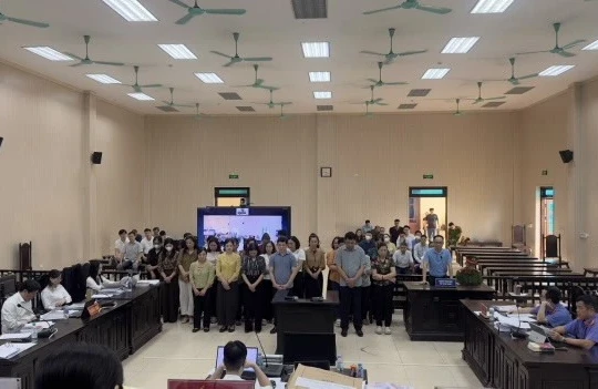 Bắc Ninh xét xử vụ đưa, nhận hối lộ trong cung cấp thực phẩm cho trường học