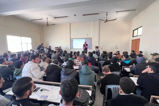 Sinh viên Gaza trở lại lớp học