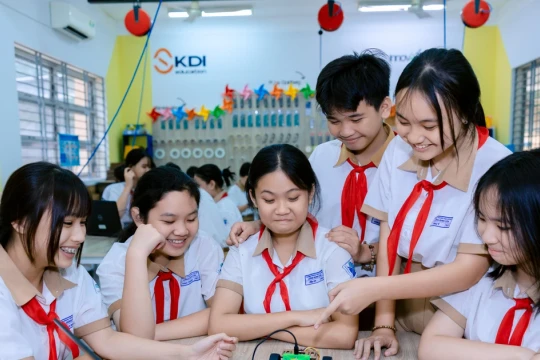 Học sinh lớp 9 TPHCM được xét hoàn thành THCS trước 28/4