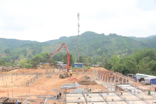 Tháo gỡ điểm 'nghẽn' mặt bằng, tăng tốc xây trường nội trú ở vùng biên Quảng Trị