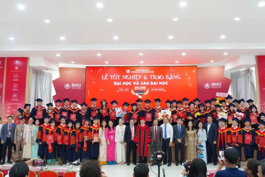 Tây Nguyên có thêm 136 tân bác sĩ