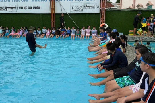 Hơn 50% học sinh THCS, THPT tại TPHCM biết bơi